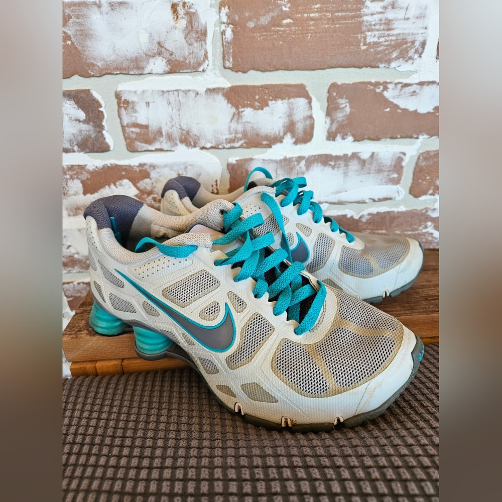 Nike shox turbo